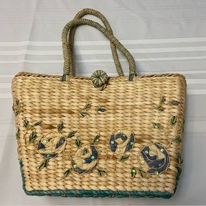 Straw Womens Tote Bag with zippered closure and interior zippered pocket EUC